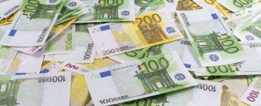 Curs valutar 8 februarie. La cât este cotat vineri un euro