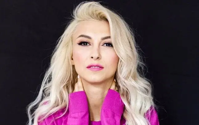 Andreea Bălan are din nou probleme de sanatate. Operată din nou