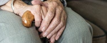S-a votat legea pentru reducerea vârstei de pensionare