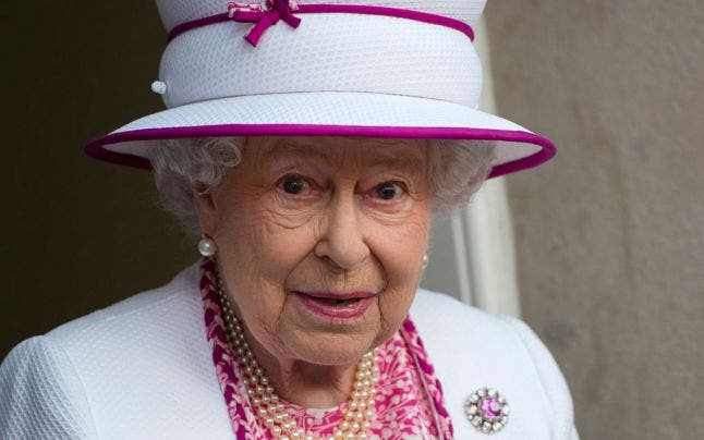 Dublura Reginei Elisabeta îi ține locul de 30 de ani!