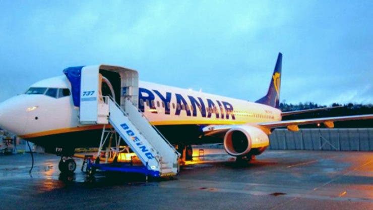 Cursă amânată pe Aeroportul Otopeni. O cursă Ryanair spre Timișoara a fost amânată
