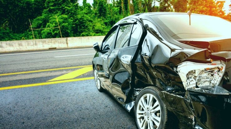 O șoferiță era să își piardă viața într-un grav accident. Ce-au găsit autoritățile