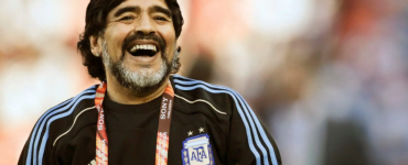 Diego Maradona nu poate sta departe de fotbal! Va antrena din nou