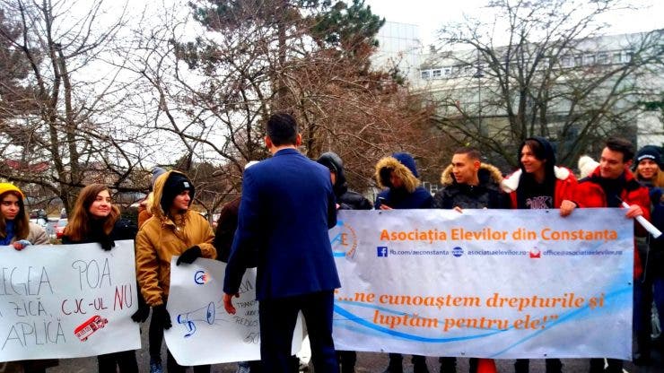 Asociația Elevilor din Constanța este revoltată pe Consiliul Local