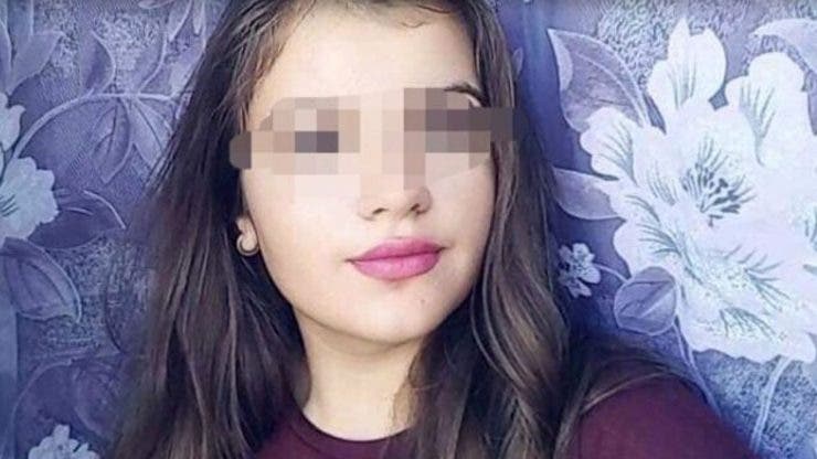 O tânără de 15 ani a murit în stațiunea Olimp! Adolescenta a căzut de la etajul unui hotel