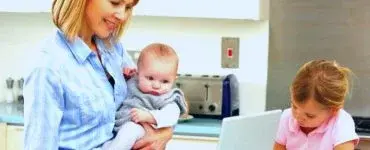 Mi-am pierdut slujba după ce am venit din concediul de maternitate