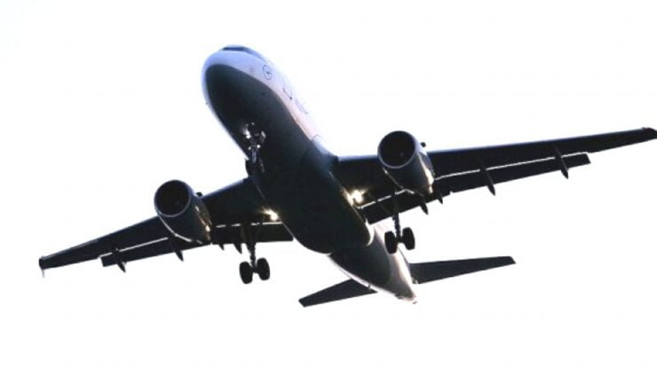 Aterizare de urgență în Rusia, după ce pilotul a făcut infarct și a murit 25 Aterizare de urgență în Rusia, după ce pilotul a făcut infarct și a murit