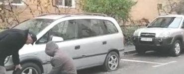 Zeci de mașini dintr-o parcare din Craiova au fost găsite cu anvelopele tăiate