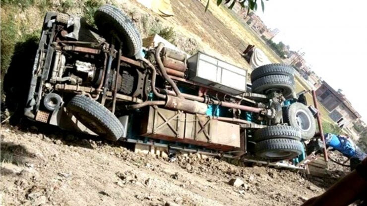 Carnagiu pe şoselele din Egipt. 28 de oameni au murit în 2 accidente rutiere 25 Carnagiu pe şoselele din Egipt. 28 de oameni au murit în 2 accidente rutiere