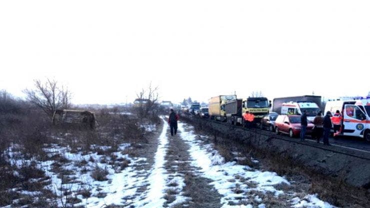 Carambol în județul Sibiu. Trei mașini s-au ciocnit din cauza unui șofer băut