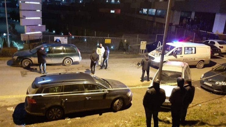 Poliția e în alertă. Trupul neînsuflețit al unei tinere a fost găsit într-o mașină din Bacău