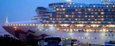Doi pasageri de pe nava de lux Diamond Princess au murit din cauza noului virus