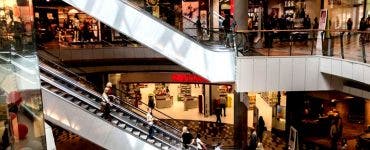 Mall-urile din Capitală își schimbă programul în perioda următoare