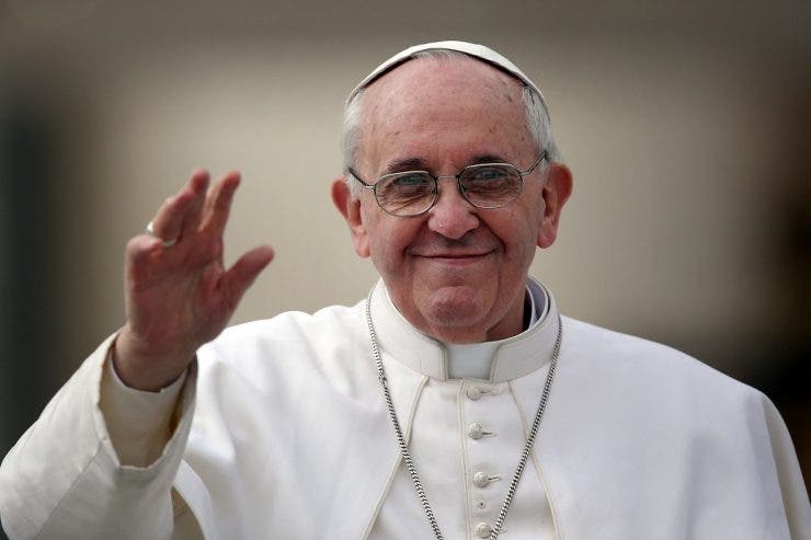 Cine este Papa Francisc, capul Bisericii Catolice. De ce a fost acuzat de erezie de-a lungul timpului