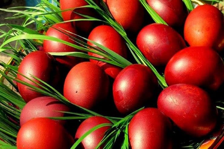 ouăle roșii