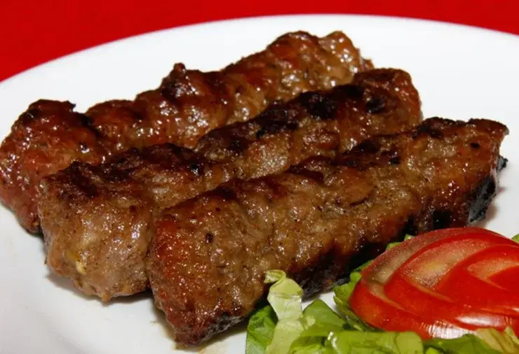 1 Mai 2020: rețeta de mici originală
