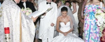 Câți bani dau vedetele din România pe rochiile de mireasă. Cele mai extravagante apariții FOTO 37 Câți bani dau vedetele din România pe rochiile de mireasă. Cele mai extravagante apariții FOTO