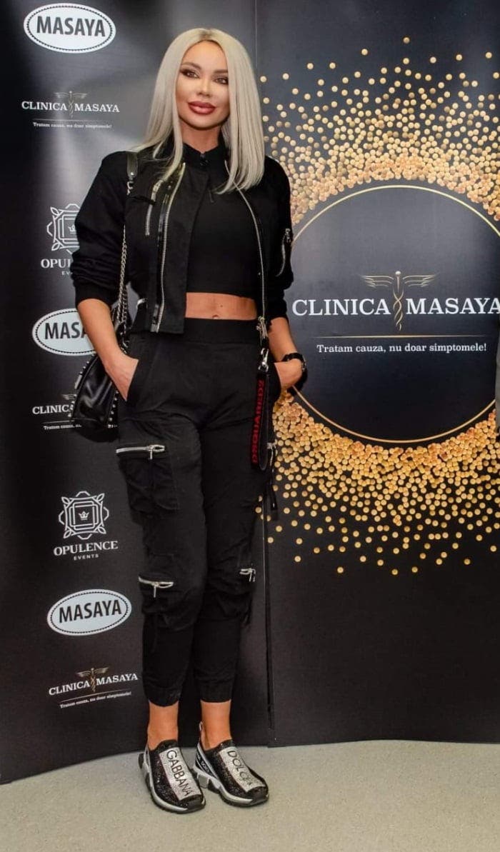 Bianca-Dragusanu silueta