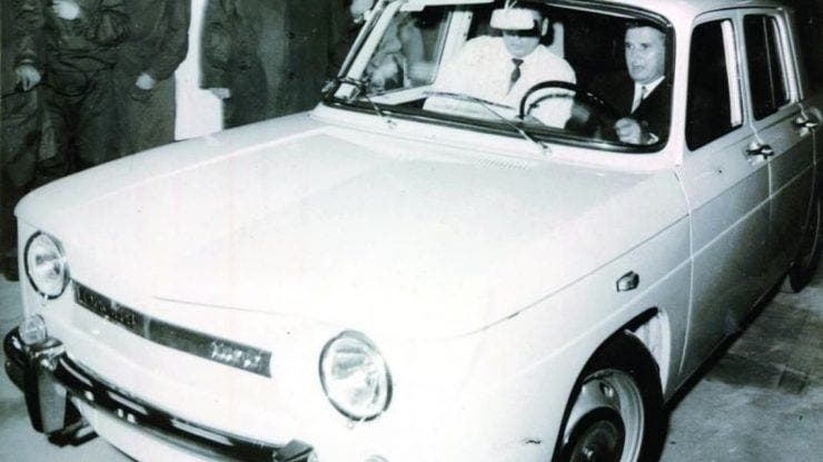 Nicolae Ceaușescu si masina sa