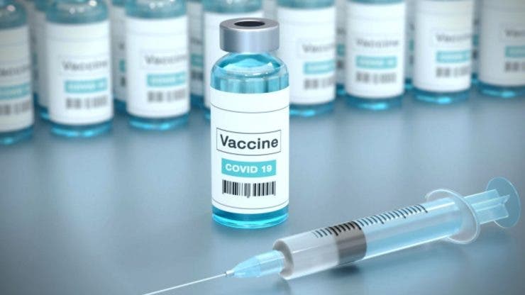 Rușii s-au vaccinat anti-COVID19.