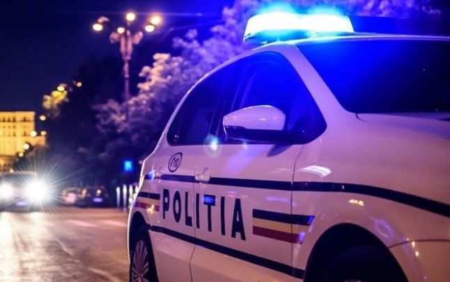 Scandal de proporții în trafic, după ce soția unui jandarm a fost oprită de poliție. „Sunteți sănătoși la cap?” 25 jandarm