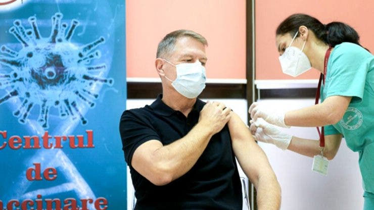 Klaus Iohannis va face doza 2 de vaccin anti-COVID19