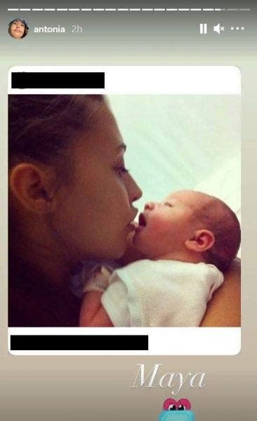 Antonia, ipostază surprinzătoare pe Internet! Iubita lui Alex Velea a apărut cu bebelușul în brațe