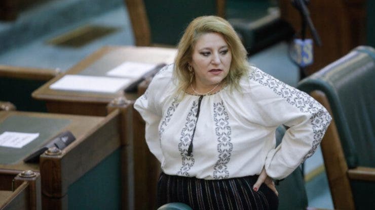Diana Şoşoacă pune o nouă lege pe masa parlamentarilor. Senatoarea vrea unirea României cu Republica Moldova, la pachet cu anexarea unor teritorii din Ucraina