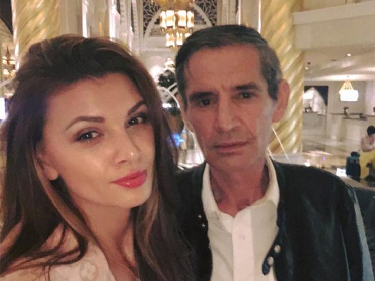 Ce a apărut la mormântul celor doi părinți ai Monicăi Gabor. Gestul surprinzător făcut de aceasta 27 monica si ramona gabor