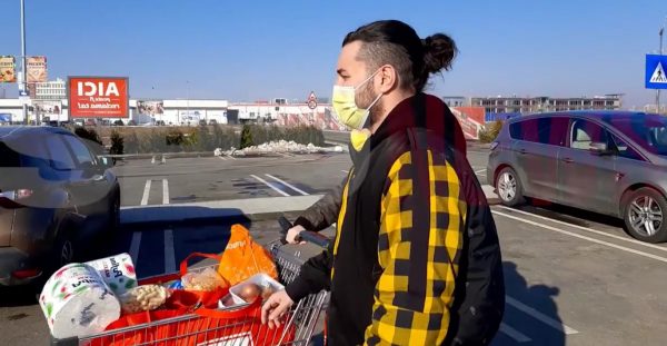 Smiley a făcut primele declarații după ce a născut Gina Pistol! Proaspătul tătic este în culmea fericirii 28 Smiley a făcut primele declarații după ce a născut Gina Pistol! Proaspătul tătic este în culmea fericirii