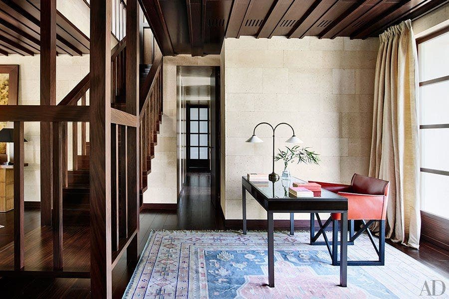 Cum arată casa lui Giorgio Armani! Celebrul designer de modă a investit o avere în ea