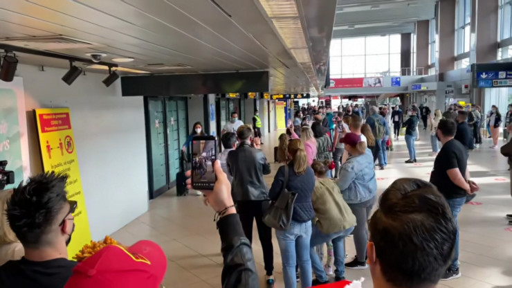 Jador a ajuns în România! Cum a fost așteptat Faimosul de familie și prieteni - VIDEO