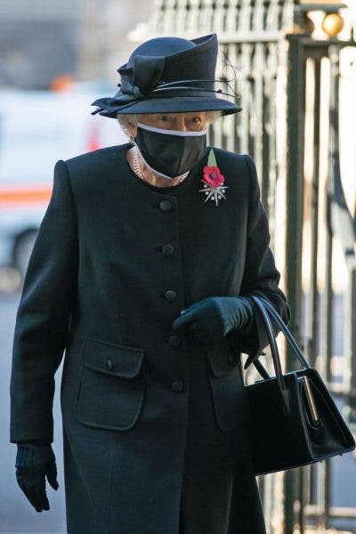 Ce ținută va purta Regina Elisabeta la înmormântarea Prințului Philip! O avea pregătită de mult timp
