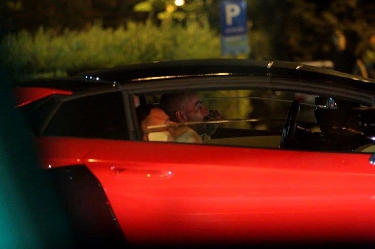Adrian Minune a fost oprit de poliție în timp ce dădea ture cu Lamborghini-ul de 400.000 de euro! Ce făcea manelistul