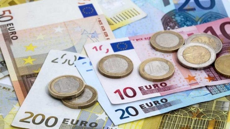 Bulgaria trece la moneda euro din 2024! Cât de pregătită e România să adere la euro