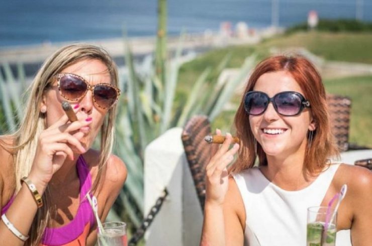 Soția și amanta au plecat împreună într-o vacanță