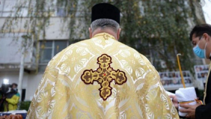 Ce a aflat un preot despre o enoriașă atunci când a mers la casa femeii pentru o sfeștanie