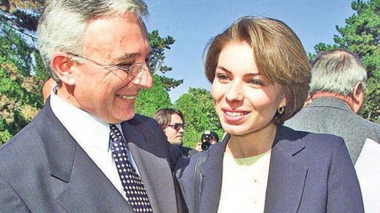 Lacramioara Isarescu, fiica guvernatorului BNR