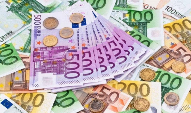 Euro atinge un maxim istoric. Cât de mult a urcat față de leu