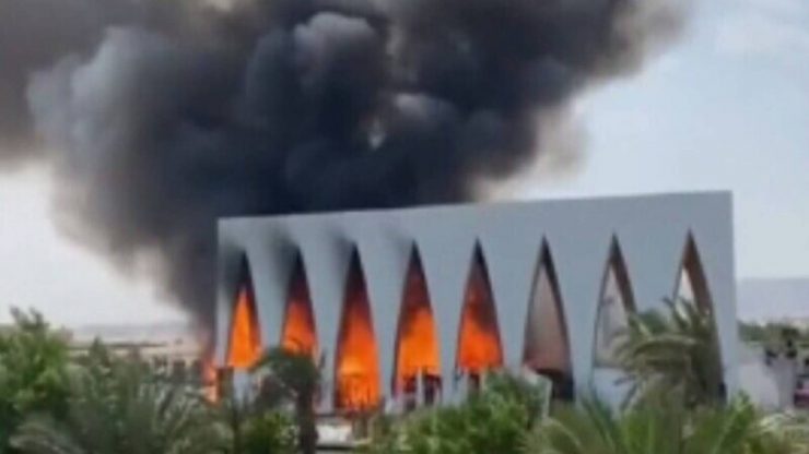 Incendiu într-o stațiune turistică din Egipt! Mai multe persoane au ajuns la spital