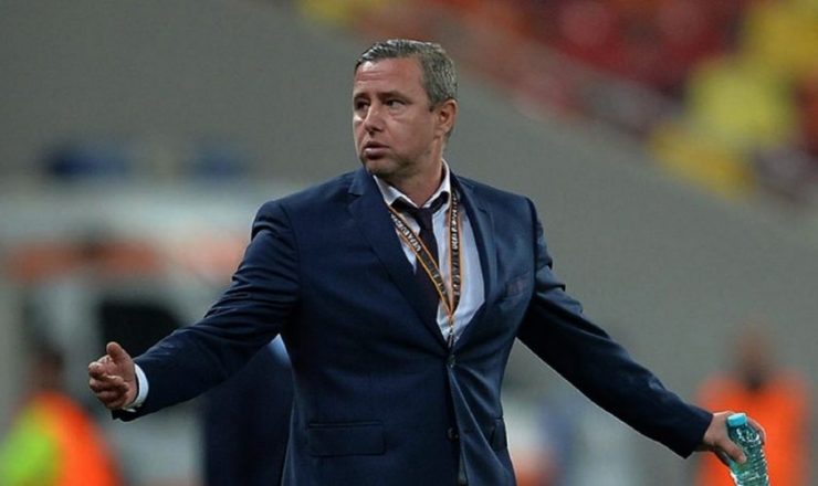 E oficial. Reghecampf este noul antrenor de la FCSB. Ce staff va avea la echipa lui Becali 25 Laurențiu Reghecampf