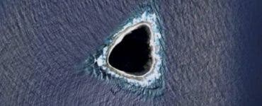 Descoperire bizară cu ajutorul Google Maps! Ce reprezintă de fapt triunghiul negru din mijlocul Pacificului