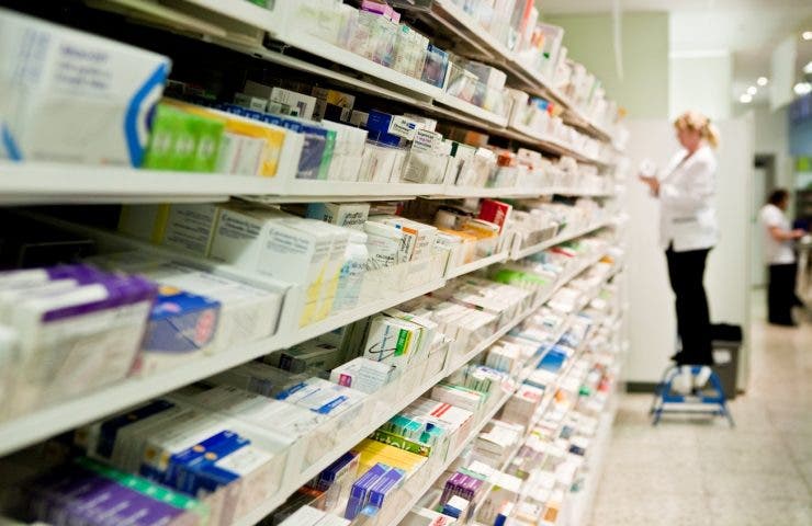 Unele medicamente şi-au dublat, chiar triplat preţul de la 1 august. Îngrijorarea farmaciștilor: „Riscul este ca pacienţii să taie medicamente de pe listă”