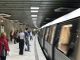 Cine este bărbatul care a căzut pe șine în stația de metrou Păcii