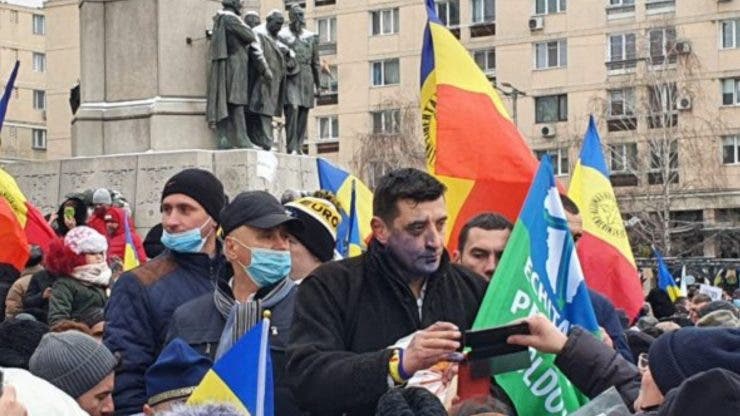 George Simion a fost mânjit cu cerneală în timpul manifestațiilor de la Iași