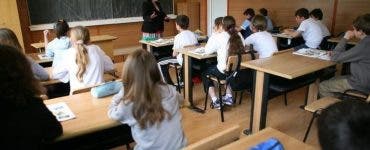 Școli închise în Capitală din cauza numărului mare de cazuri COVID-19