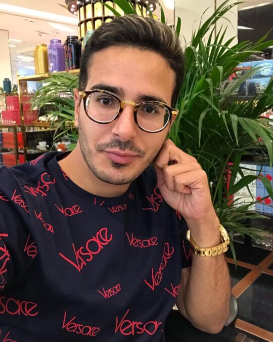 Cine este "escrocul de pe Tinder". Care este numele real al lui Simon Leviev 26 escrocul de pe tinder