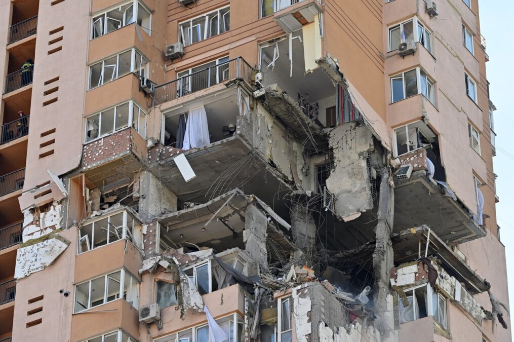 bloc bombardat
