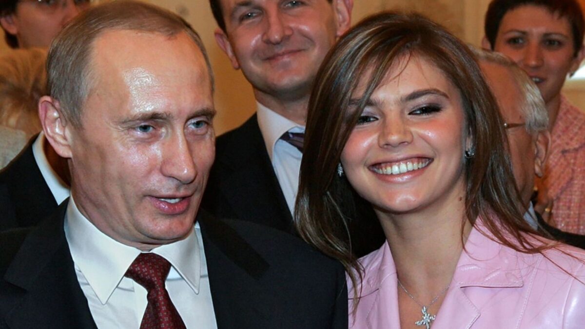Alina Kabaeva, iubita lui Vladimir Putin, implorată să oprească războiul din Ucraina