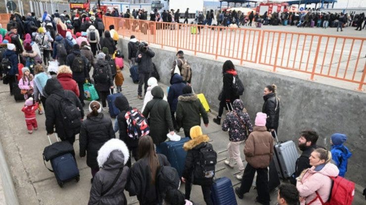 Modul inedit în care 12 ucraineni i-au mulțumit unui român pentru că i-a primit la el în casă